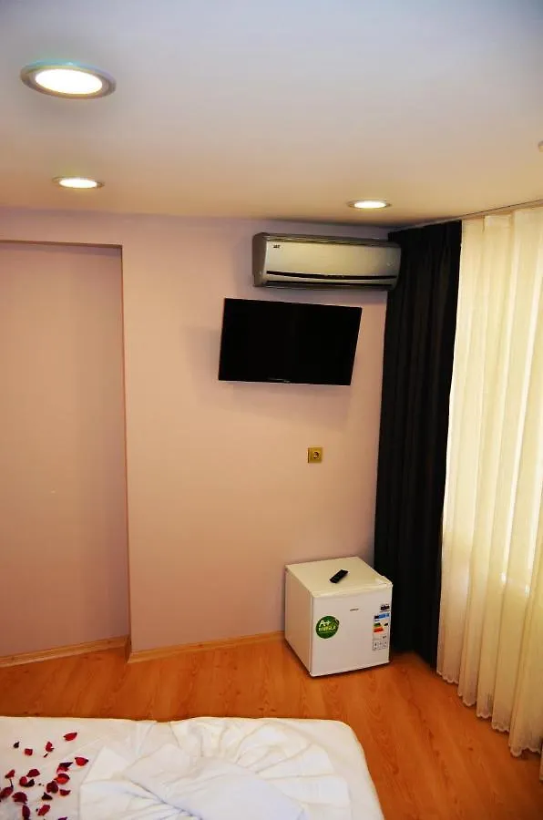 Rodion Hotel Istanboel 0*,